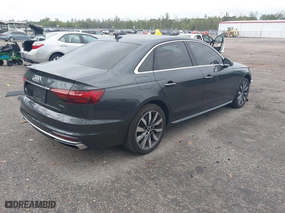 2021 Audi A4 Sedan Premium with VIN WAUABAF45MA068709, listed as a IAAI auction lot 41643826 with 33,238 mi miles. Bid and sale history available at carsss.com. Image 4.