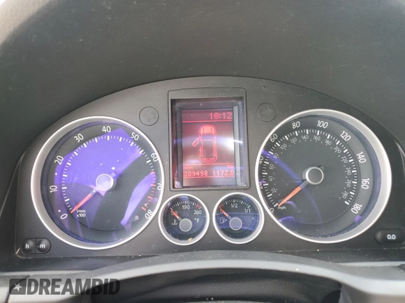 2006 Volkswagen GTI z VIN WVWFV71KX6W070213, wystawiony jako Copart lot #63465354 z przebiegiem 209 498 mil mil oraz Nie do naprawy • Non repairable. Historia ofert i sprzedaży dostępna na DreamBid. Obrazek 9.