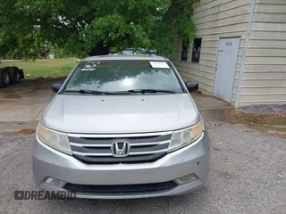 2012 Honda Odyssey Touring with VIN 5FNRL5H95CB101605, listed as a IAAI auction lot 42025163 with 286,421 mi miles. Bid and sale history available at carsss.com. Image 13.