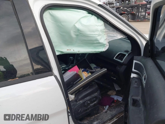 2015 Ford Explorer XLT with VIN 1FM5K7D84FGB07444, listed as a IAAI auction lot 41632589 with 196,889 mi miles and . Bid and sale history available at carsss.com. Image 5.