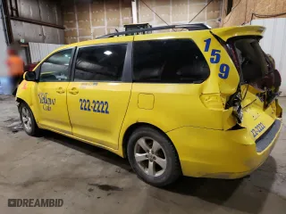 2014 Toyota Sienna LE AAS with VIN 5TDKK3DC4ES456273, listed as a Copart auction lot 88770295 with 267,260 mi miles and Salvage Title. Bid and sale history available at carsss.com. Image 2.