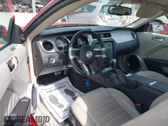 2011 Ford Mustang V6 with VIN 1ZVBP8AM8B5140806, listed as a IAAI auction lot 42039210 with 47,883 mi miles and . Bid and sale history available at DreamBid. Image 5.