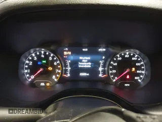 2023 Jeep Compass (RED) Edition z VIN 3C4NJDCN0PT532766, wystawiony jako IAAI lot #41814558 z przebiegiem 22 690 mil mil oraz . Historia ofert i sprzedaży dostępna na DreamBid. Obrazek 7.