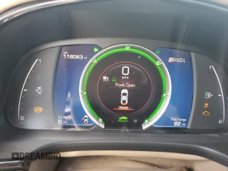 2014 Cadillac ELR z VIN 1G6RR1E4XEU602163, wystawiony jako Copart lot #80263964 z przebiegiem 118 063 mil mil oraz Szkody całkowita. Historia ofert i sprzedaży dostępna na DreamBid. Obrazek 9.