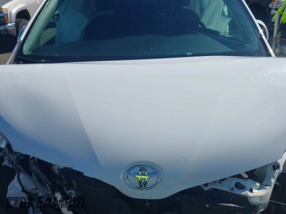 2015 Toyota Sienna SE with VIN 5TDXK3DC4FS566084, listed as a IAAI auction lot 41777561 with 153,002 mi miles and . Bid and sale history available at carsss.com. Image 10.