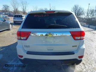 2012 Jeep Grand Cherokee Laredo with VIN 1C4RJFAGXCC224138, listed as a IAAI auction lot 41736375 with 133,383 mi miles. Bid and sale history available at carsss.com. Image 17.