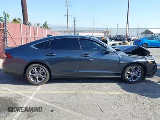 2024 Honda Accord EX с VIN 1HGCY1F30RA033974, выставлен на аукционе IAAI как лот 41997178 с пробегом 10 906 миль миль и . История ставок и продаж доступна на DreamBid. Изображение 13.
