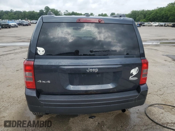 2014 Jeep Patriot Latitude with VIN 1C4NJRFB0ED649779, listed as a Copart auction lot 60444435 with 161,009 mi miles and Salvage title. Bid and sale history available at DreamBid. Image 6.
