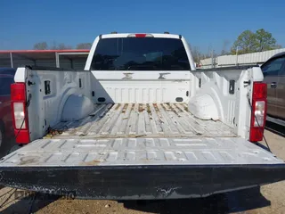 2021 Ford Super Duty F-250 SRW XL with VIN 1FT7W2BT0MED05328, listed as a IAAI auction lot 41744334 with 106,867 mi miles. Bid and sale history available at carsss.com. Image 17.