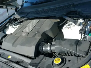 2015 Land Rover Range Rover Sport HSE z VIN SALWG2VFXFA539008, wystawiony jako IAAI lot #40314423 z przebiegiem 81 555 mil mil oraz . Historia ofert i sprzedaży dostępna na DreamBid. Obrazek 19.