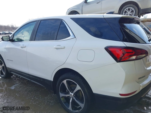 2022 Chevrolet Equinox LT with VIN 3GNAXUEV5NL228668, listed as a IAAI auction lot 41689351 with 24,913 mi miles. Bid and sale history available at carsss.com. Image 15.