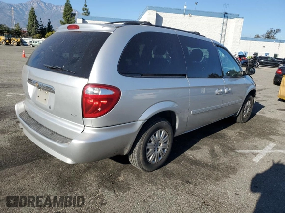 2007 Chrysler Town & Country LWB LX with VIN 2A8GP44R47R330954, listed as a Copart auction lot 81988314 with 195,065 mi miles and Salvage Title. Bid and sale history available at carsss.com. Image 3.