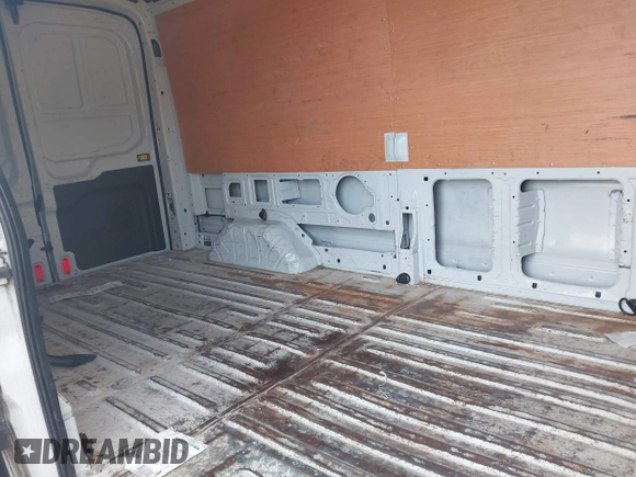 2017 Ford Transit z VIN 1FTYR2CM7HKA44743, wystawiony jako IAAI lot #42772811 z przebiegiem 248 348 mil mil oraz . Historia ofert i sprzedaży dostępna na DreamBid. Obrazek 8.