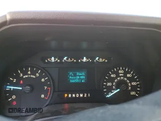 2019 Ford F-150 XL с VIN 1FTMF1EB6KKD16218, выставлен на аукционе Copart как лот 42721945 с пробегом 160 259 миль миль и Списание • Salvage title. История ставок и продаж доступна на DreamBid. Изображение 9.