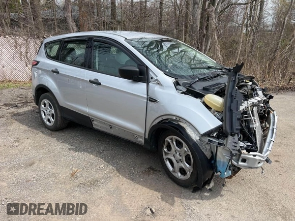 2018 Ford Escape S with VIN 1FMCU0F77JUC56681, listed as a IAAI auction lot 42043066 with 146,274 mi miles. Bid and sale history available at carsss.com. Image 1.