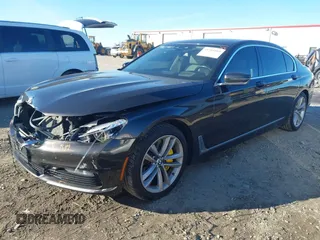 2017 BMW 7 Series ALPINA B7 xDrive with VIN WBA7F2C52HG422187, listed as a IAAI auction lot 41319169 with 114,883 mi miles. Bid and sale history available at carsss.com. Image 18.