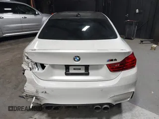 2017 BMW M4 with VIN WBS3R9C5XHK709445, listed as a IAAI auction lot 39303430 with 59,095 mi miles. Bid and sale history available at carsss.com. Image 17.