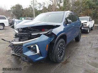 2024 Chevrolet Traverse AWD Z71 with VIN 1GNEVJKS7RJ197307, listed as a IAAI auction lot 41505694 with 7,782 mi miles. Bid and sale history available at carsss.com. Image 18.