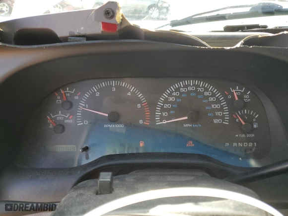 1998 Dodge Ram 1500 with VIN 1B7HC13Z3WJ103121, listed as a Copart auction lot 48040425 with 189,809 mi miles and Salvage Title. Bid and sale history available at carsss.com. Image 9.