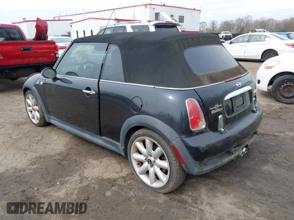 2006 MINI Convertible S с VIN WMWRH33536TL93425, выставлен на аукционе IAAI как лот 41950272 с пробегом Не указан миль и . История ставок и продаж доступна на DreamBid. Изображение 3.