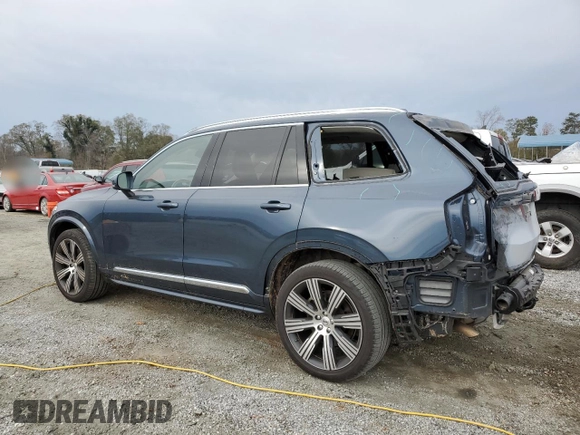 2023 Volvo XC90 Ultimate with VIN YV4062PA3P1960097, listed as a Copart auction lot 81042984 with 25,134 mi miles and Salvage Title. Bid and sale history available at carsss.com. Image 2.