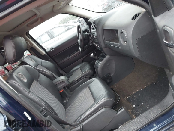 2013 Jeep Patriot Latitude z VIN 1C4NJRFB7DD249572, wystawiony jako IAAI lot #42350829 z przebiegiem 65 898 mil mil oraz . Historia ofert i sprzedaży dostępna na DreamBid. Obrazek 5.