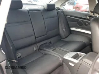 2011 BMW 3 Series 335i xDrive с VIN WBAKF9C51BE262129, выставлен на аукционе Copart как лот 52133195 с пробегом 99 942 миль миль и Чистый • Clean title. История ставок и продаж доступна на DreamBid. Изображение 10.