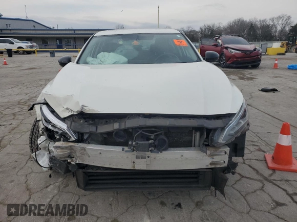2019 Nissan Altima SR with VIN 1N4BL4CV0KC206702, listed as a Copart auction lot 48730745 with 93,300 mi miles and Salvage Title. Bid and sale history available at carsss.com. Image 5.