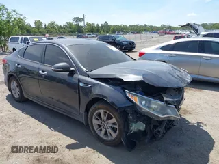 2017 Kia Optima LX with VIN 5XXGT4L30HG157122, listed as a IAAI auction lot 42084378 with 175,215 mi miles. Bid and sale history available at carsss.com. Image 1.