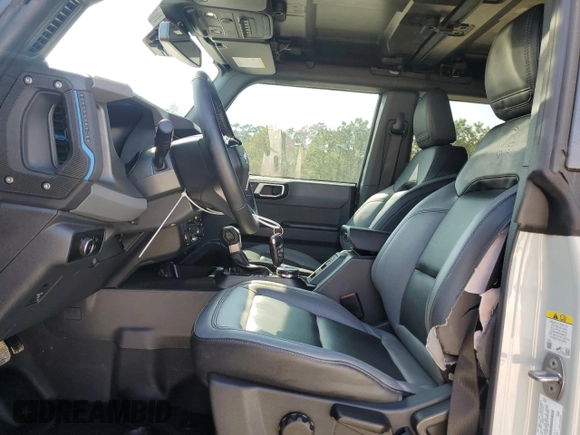 2024 Ford Bronco Black Diamond with VIN 1FMDE1BH6RLB16242, listed as a Copart auction lot 49966475 with 4,672 mi miles and Salvage title. Bid and sale history available at DreamBid. Image 7.