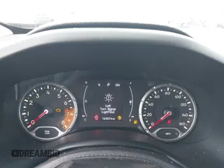 2017 Jeep Renegade Altitude with VIN ZACCJABB7HPF06154, listed as a IAAI auction lot 41441567 with 124,074 mi miles and . Bid and sale history available at DreamBid. Image 7.