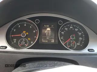 2014 Volkswagen CC R-Line with VIN WVWBN7ANXEE526370, listed as a Copart auction lot 81642994 with 100,242 mi miles and Clean Title. Bid and sale history available at carsss.com. Image 9.