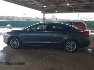 2019 Ford Fusion SE with VIN 3FA6P0HD5KR244720, listed as a IAAI auction lot 41845516 with 57,124 mi miles. Bid and sale history available at carsss.com. Image 14.