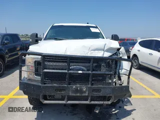 2017 Ford F-250 Lariat with VIN 1FT7W2BT2HEE85692, listed as a IAAI auction lot 42325993 with 211,296 mi miles and . Bid and sale history available at DreamBid. Image 13.