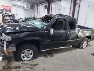 2002 Chevrolet Silverado 1500 LS with VIN 2GCEK19T321291409, listed as a IAAI auction lot 41391207 with 234,690 mi miles. Bid and sale history available at carsss.com. Image 14.
