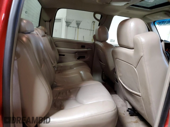 2005 GMC Sierra 2500HD SLT z VIN 1GTHK23245F877195, wystawiony jako Copart lot #41645515 z przebiegiem 175 432 mil mil oraz Czysty tytuł • Clean title. Historia ofert i sprzedaży dostępna na DreamBid. Obrazek 10.