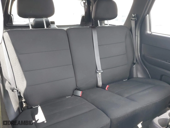 2010 Ford Escape XLT with VIN 1FMCU0D76AKA33885, listed as a IAAI auction lot 41837102 with 140,193 mi miles. Bid and sale history available at carsss.com. Image 8.