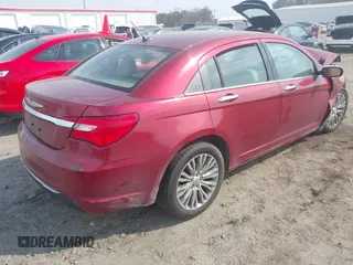 2013 Chrysler 200 Limited with VIN 1C3CCBCG1DN506605, listed as a IAAI auction lot 41674212 with 105,102 mi miles. Bid and sale history available at carsss.com. Image 4.