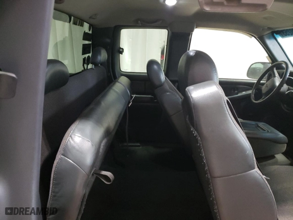 2002 Chevrolet Silverado 1500 LS with VIN 1GCEK19T62E209512, listed as a Copart auction lot 49700255 with 204,230 mi miles and Salvage Title. Bid and sale history available at carsss.com. Image 11.