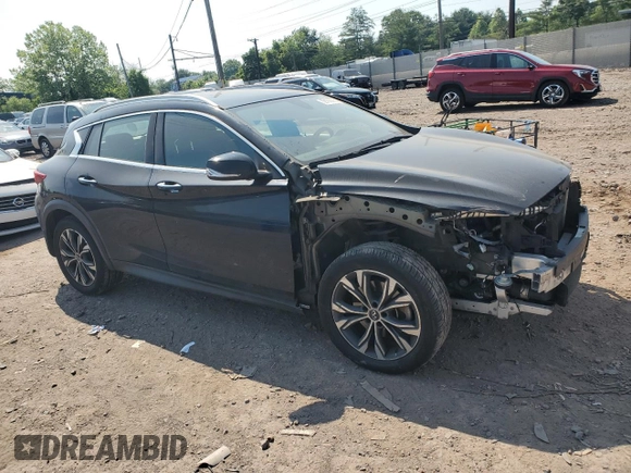 2018 Infiniti QX30 Premium with VIN SJKCH5CR1JA059399, listed as a Copart auction lot 59188895 with 122,008 mi miles and Salvage title. Bid and sale history available at DreamBid. Image 4.