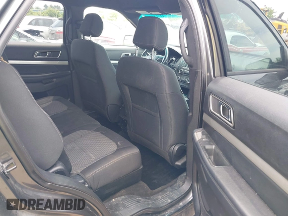 2017 Ford Explorer XLT z VIN 1FM5K8D87HGB29110, wystawiony jako IAAI lot #42523409 z przebiegiem 124 818 mil mil oraz . Historia ofert i sprzedaży dostępna na DreamBid. Obrazek 8.