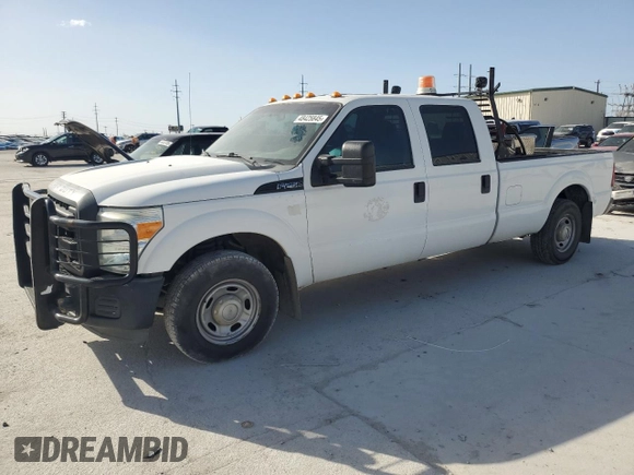 2015 Ford F-250 XL z VIN 1FT7W2A68FEA29317, wystawiony jako Copart lot #48425845 z przebiegiem 335 979 mil mil oraz Czysty tytuł • Clean title. Historia ofert i sprzedaży dostępna na DreamBid. Obrazek 1.