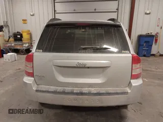2007 Jeep Compass Sport with VIN 1J8FF47W57D598222, listed as a IAAI auction lot 41379480 with 181,919 mi miles. Bid and sale history available at carsss.com. Image 16.