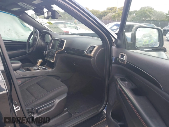 2016 Jeep Grand Cherokee Laredo z VIN 1C4RJEAG6GC436633, wystawiony jako IAAI lot #41567936 z przebiegiem 47 128 mil mil oraz . Historia ofert i sprzedaży dostępna na DreamBid. Obrazek 5.