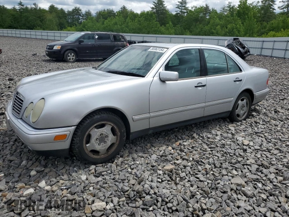 1997 Mercedes-Benz E-Class with VIN WDBJF72F7VA245827, listed as a Copart auction lot 56963154 with 63,162 mi miles and Clean Title. Bid and sale history available at carsss.com. Image 1.