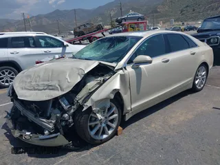 2016 Lincoln MKZ Hybrid with VIN 3LN6L2LU4GR611098, listed as a IAAI auction lot 42179675 with 45,289 mi miles and . Bid and sale history available at DreamBid. Image 2.