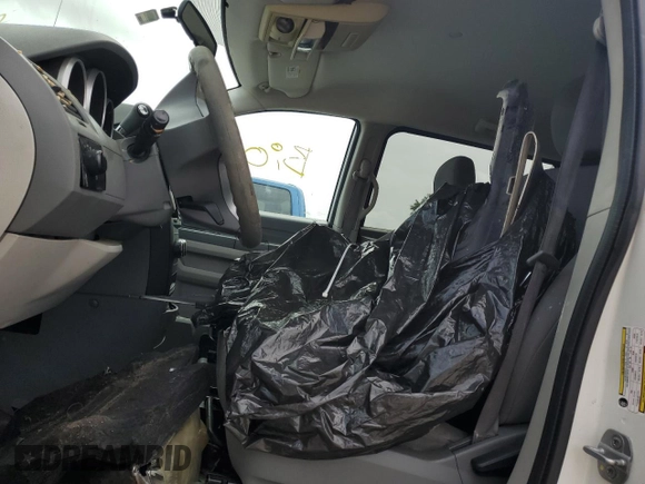 2009 Dodge Grand Caravan SE z VIN 1D8HN44E49B520433, wystawiony jako Copart lot #59439605 z przebiegiem Nie podano mil oraz Szkoda całkowita • Salvage title. Historia ofert i sprzedaży dostępna na DreamBid. Obrazek 7.