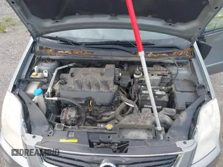2010 Nissan Sentra S z VIN 3N1AB6AP2AL651182, wystawiony jako IAAI lot #42463092 z przebiegiem 131 556 mil mil oraz . Historia ofert i sprzedaży dostępna na DreamBid. Obrazek 10.