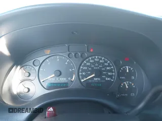 2002 Chevrolet Blazer LS z VIN 1GNDT13W52K213071, wystawiony jako IAAI lot #41336010 z przebiegiem 157 758 mil mil oraz . Historia ofert i sprzedaży dostępna na DreamBid. Obrazek 7.