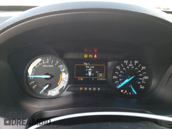 2017 Ford Explorer XLT with VIN 1FM5K8D87HGE12879, listed as a Copart auction lot 46626775 with 121,654 mi miles and Salvage Title. Bid and sale history available at carsss.com. Image 9.